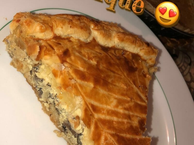 Cliquez pour zoomer ! Tourte au poulet et aux champignons Thermomix par SoussouBRH