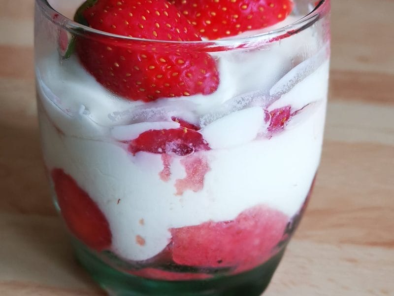 Cliquez pour zoomer ! Délices fraises et chocolat blanc Thermomix par sophinette36