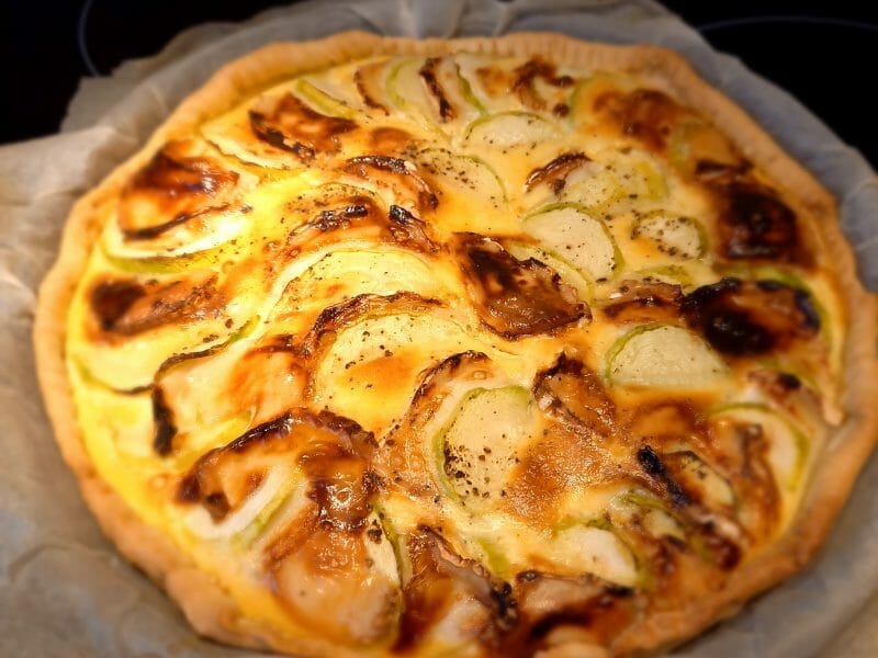 Cliquez pour zoomer ! Tarte courgettes, chèvre et pignons de pin Thermomix par marine_326