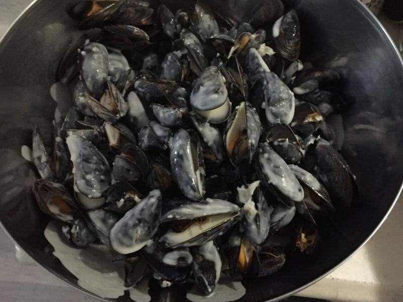 Cliquez pour zoomer ! Moules sauce au roquefort Thermomix par sandrine_340