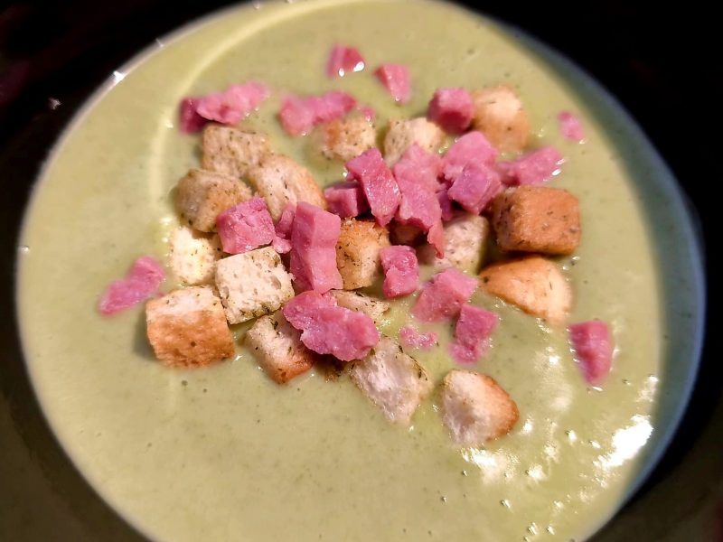 Cliquez pour zoomer ! Velouté de brocoli et feta Thermomix par katiam86