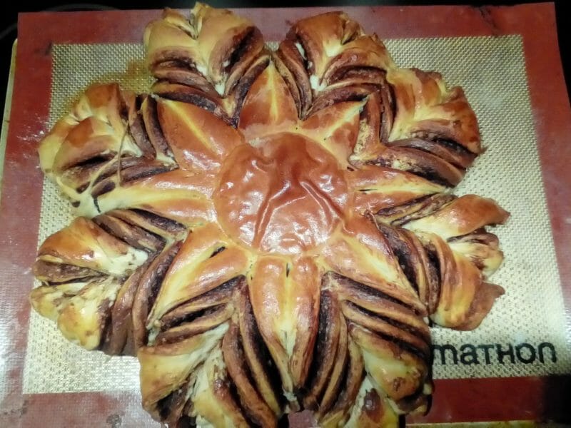 Cliquez pour zoomer ! Brioche étoilée au Nutella Thermomix par lilise74