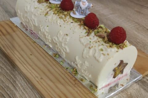 Cliquez pour zoomer ! Bûche de Noël framboises et chocolat blanc Thermomix par djoustone