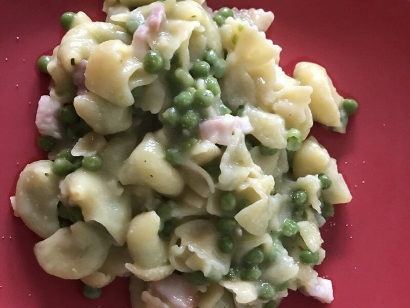 Cliquez pour zoomer ! Pâtes aux petits pois et lardons Thermomix par Magwem