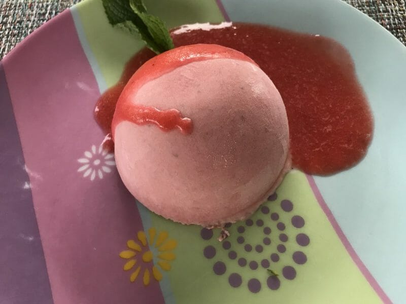 Cliquez pour zoomer ! Parfait glacé aux fraises Thermomix par Magwem