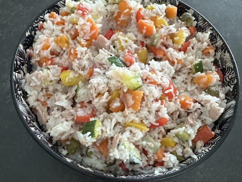 Cliquez pour zoomer ! Salade de riz au thon et aux légumes croquants Thermomix par Magwem