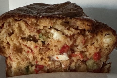 Cliquez pour zoomer ! Cake chorizo, poivrons et feta Thermomix par Magwem