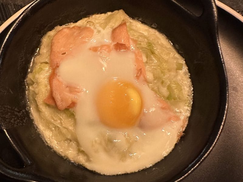 Cliquez pour zoomer ! Oeufs cocotte poireaux et saumon fumé Thermomix par Magwem