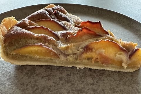 Cliquez pour zoomer ! Tarte aux pêches jaunes et pistache Thermomix par Magwem