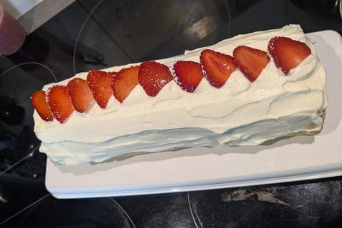 Cliquez pour zoomer ! Fraisier roulé Thermomix par chou170484