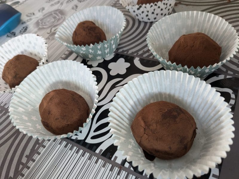 Cliquez pour zoomer ! Truffes au tiramisu Thermomix par chou170484