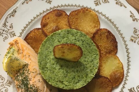 Cliquez pour zoomer ! Saumon sur purée de brocolis Thermomix par nath_52