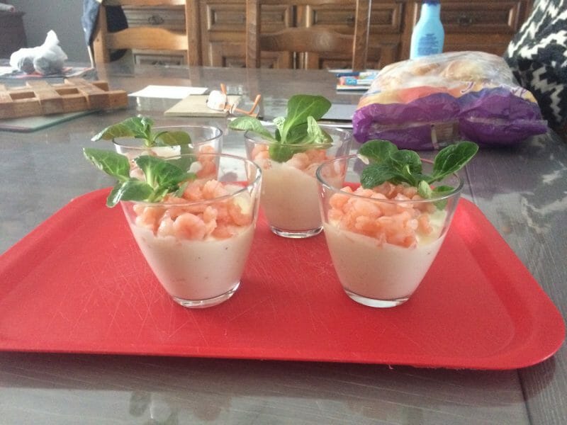Cliquez pour zoomer ! Verrine de mousse de chou-fleur et crevettes Thermomix par nath_52