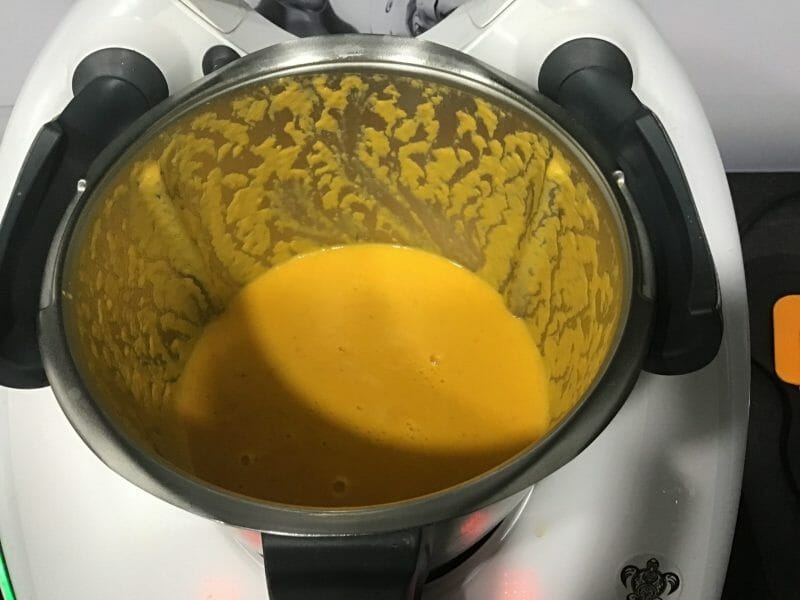 Cliquez pour zoomer ! Velouté de carottes et poivrons rouges Thermomix par olapat