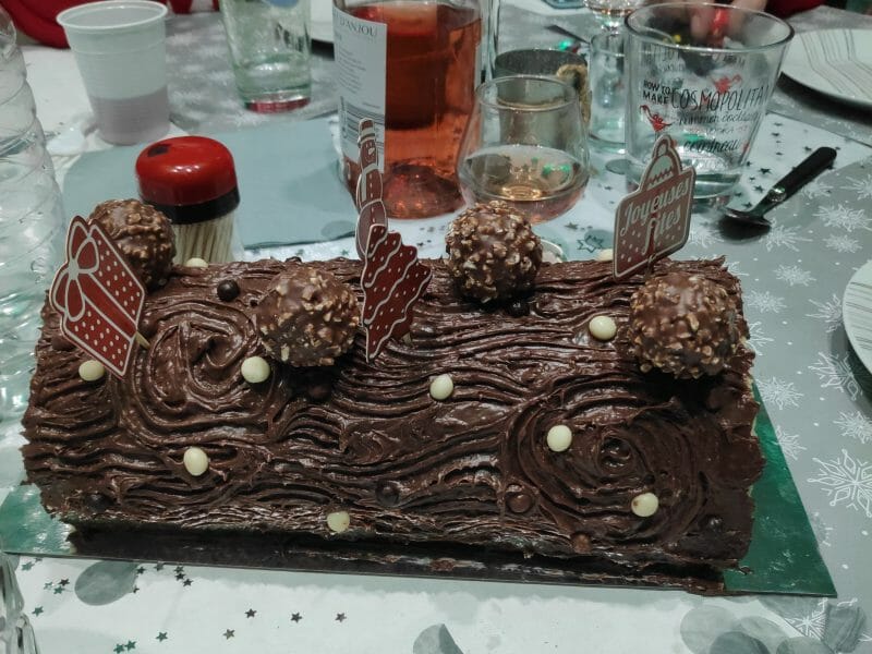 Cliquez pour zoomer ! Bûche Ferrero Rocher Thermomix par monie-claire