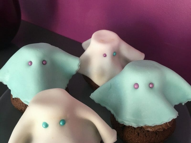 Cliquez pour zoomer ! Cupcakes fantômes Thermomix par gloufy