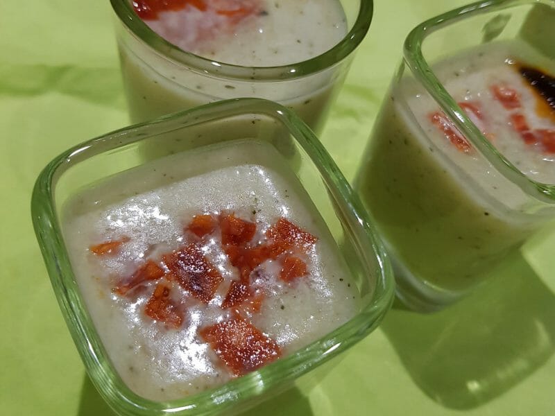 Cliquez pour zoomer ! Soupe froide courgette et concombre Thermomix par barbara3182