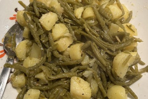 Cliquez pour zoomer ! Pommes de terre et haricots verts à l’ail et au persil Thermomix par Crissou26
