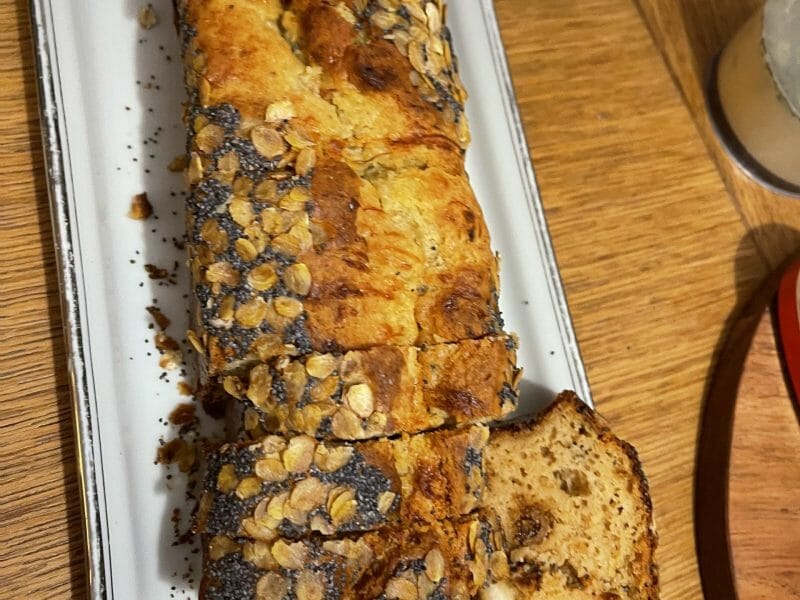 Cliquez pour zoomer ! Cake au chèvre, figues et au miel Thermomix par Cad.la