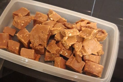 Cliquez pour zoomer ! Caramels aux cacahuètes enrobés de chocolat Thermomix par likeavirgin07