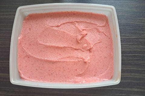 Cliquez pour zoomer ! Glace à la fraise Thermomix par kath85