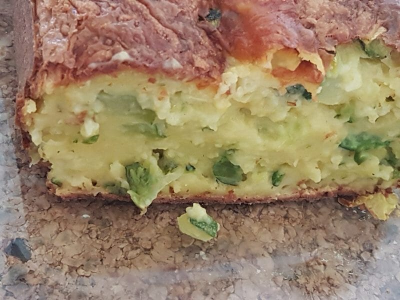 Cliquez pour zoomer ! Cake courgettes et cheddar Thermomix par kath85