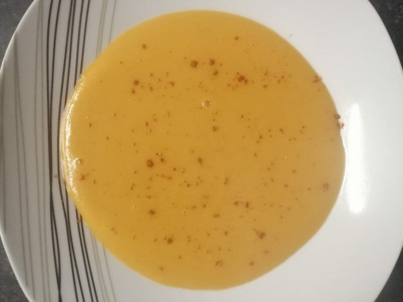 Cliquez pour zoomer ! Soupe de lentilles, pois cassés et poitrine fumée Thermomix par cindy85000
