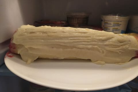 Cliquez pour zoomer ! Bûche de Noël framboises et chocolat blanc Thermomix par momsofliam