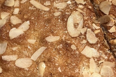Cliquez pour zoomer ! Gâteau façon croissant aux amandes Thermomix par wawa2020