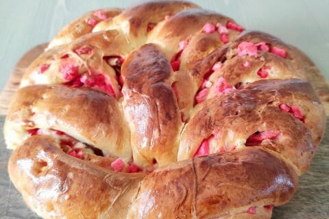 Cliquez pour zoomer ! Brioche aux pralines roses Thermomix par laeti29120