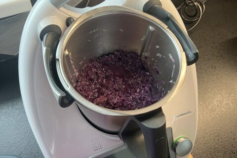 Cliquez pour zoomer ! Chou rouge, lardons et pommes Thermomix par regine67