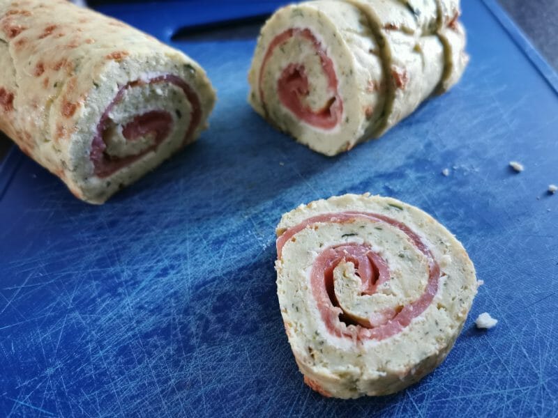 Cliquez pour zoomer ! Roulé aux courgettes et au saumon fumé Thermomix par elys