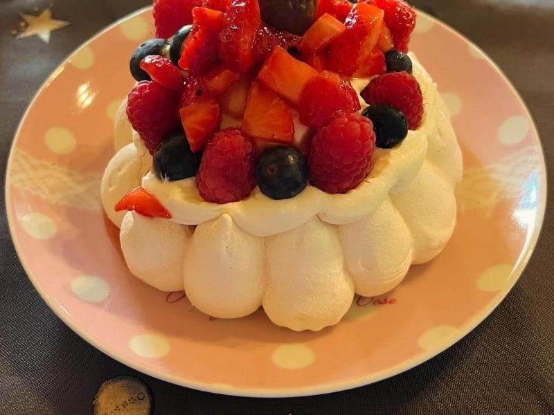 Cliquez pour zoomer ! Mini pavlova aux fraises Thermomix par Elodieleia