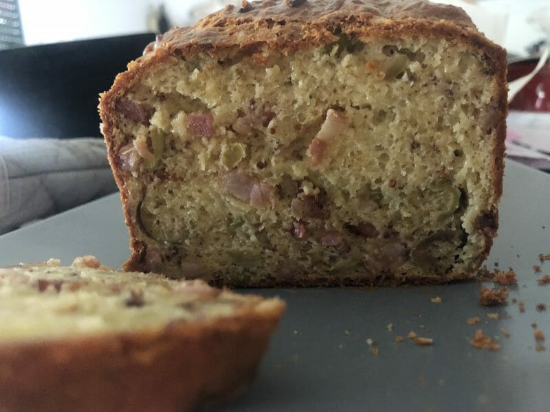 Cliquez pour zoomer ! Cake salé jambon fromage et olives Thermomix par audelejeune