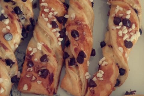 Cliquez pour zoomer ! Torsades crème pâtissière et pépites de chocolat Thermomix par mamanxena68