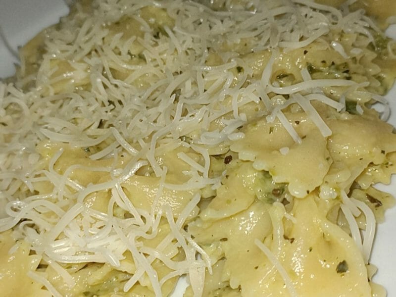 Cliquez pour zoomer ! Farfalle à la crème de courgettes Thermomix par Laurecg