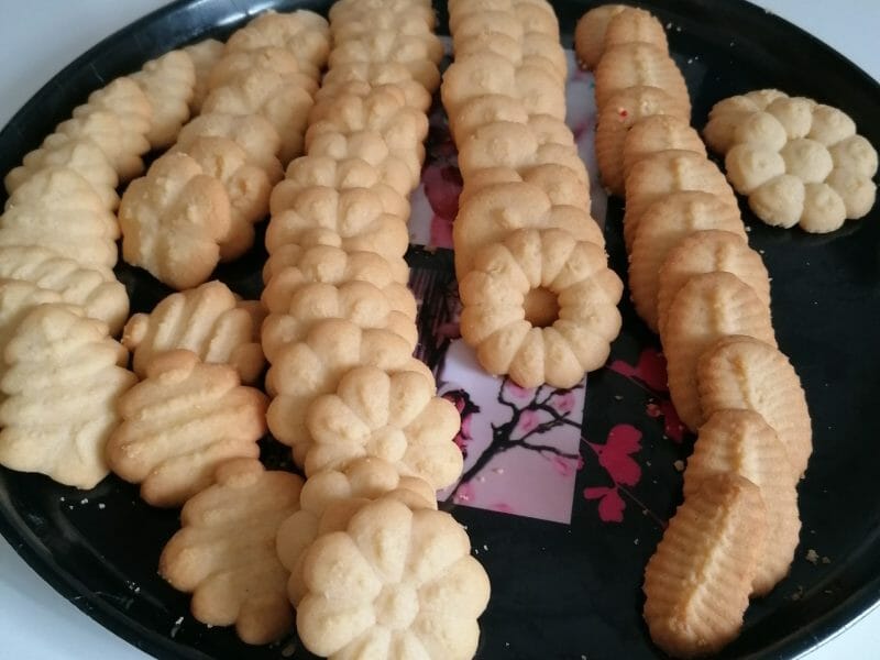 Cliquez pour zoomer ! Sablés à la presse à biscuits Thermomix par erikas