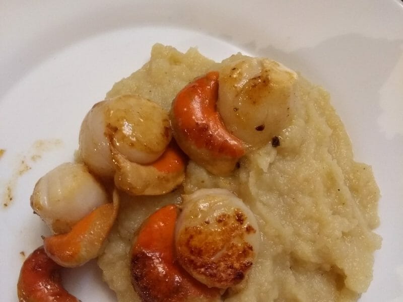 Cliquez pour zoomer ! Saint Jacques snackées sur purée de panais Thermomix par nathalau