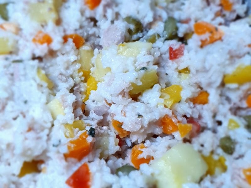 Cliquez pour zoomer ! Salade de riz au thon et aux légumes croquants Thermomix par Sab_MPP
