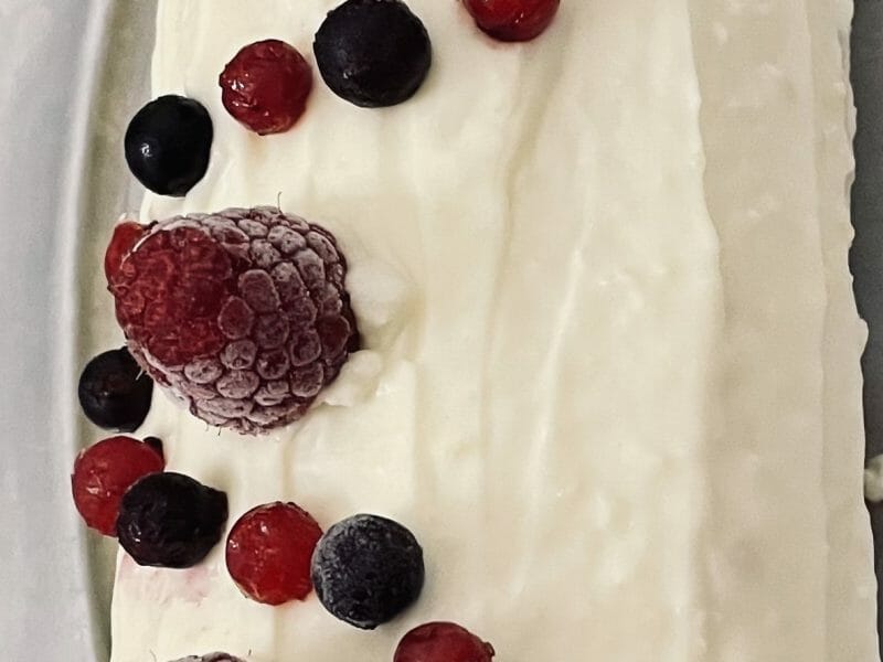 Cliquez pour zoomer ! Bûche de Noël framboises et chocolat blanc Thermomix par abi