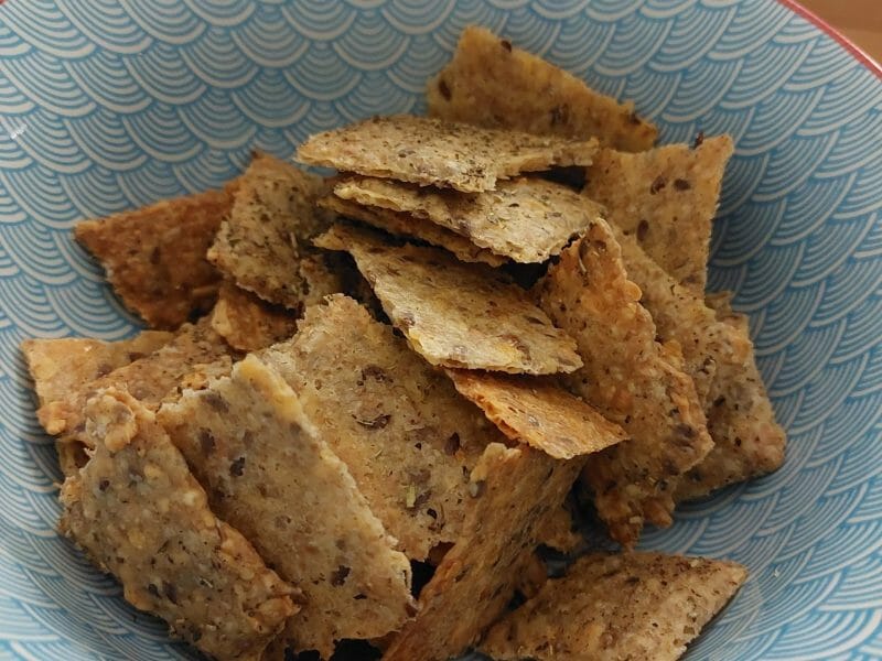 Cliquez pour zoomer ! Crackers salés à l’emmental et aux graines Thermomix par Laly