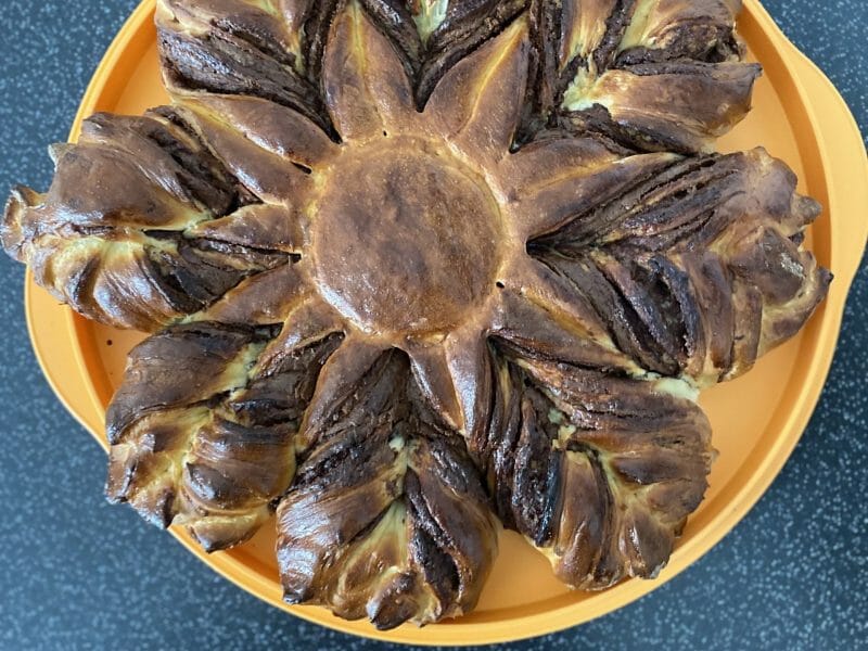 Cliquez pour zoomer ! Brioche étoilée au Nutella Thermomix par alicia_63