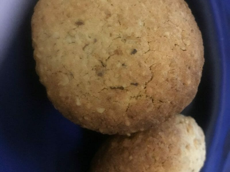 Cliquez pour zoomer ! Biscuits aux flocons d’avoine et amandes Thermomix par addam