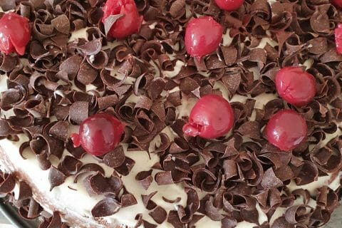 Cliquez pour zoomer ! Bûche forêt noire Thermomix par julie51370