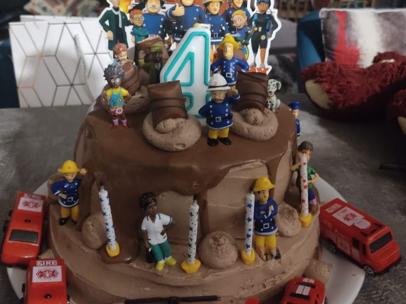 Cliquez pour zoomer ! Layer cake Kinder Bueno Thermomix par marceline78