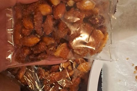 Cliquez pour zoomer ! Amandes grillées à la cannelle et au miel Thermomix par virginie2201