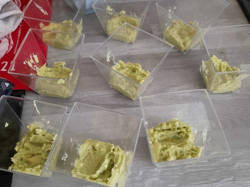 Cliquez pour zoomer ! Verrines saumon avocat Thermomix par virginie2201