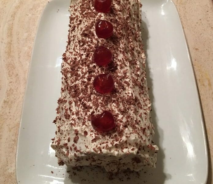 Cliquez pour zoomer ! Bûche forêt noire Thermomix par LaurenceD
