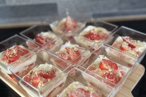 Cliquez pour zoomer ! Tiramisu aux fraises en verrines Thermomix par CloRigolo