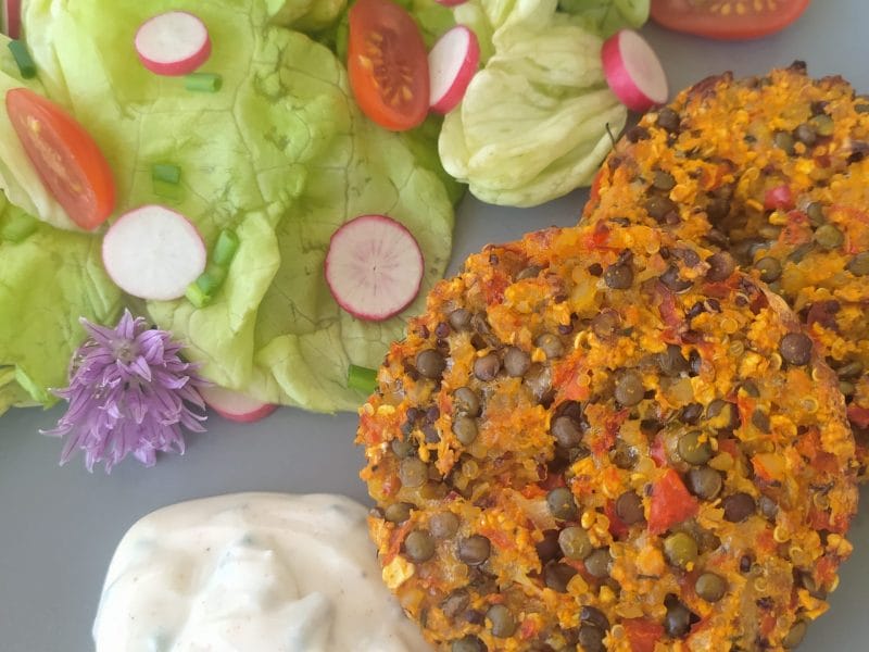 Cliquez pour zoomer ! Galettes de lentilles et quinoa Thermomix par aurele03